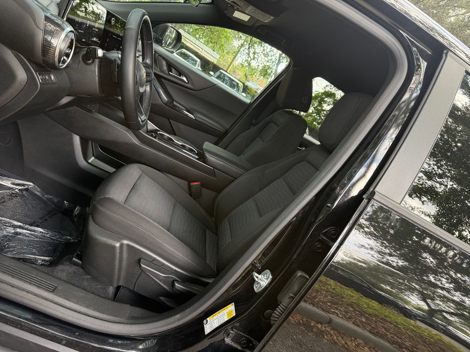 Thumbnail: 2025 Chevrolet Equinox - 24