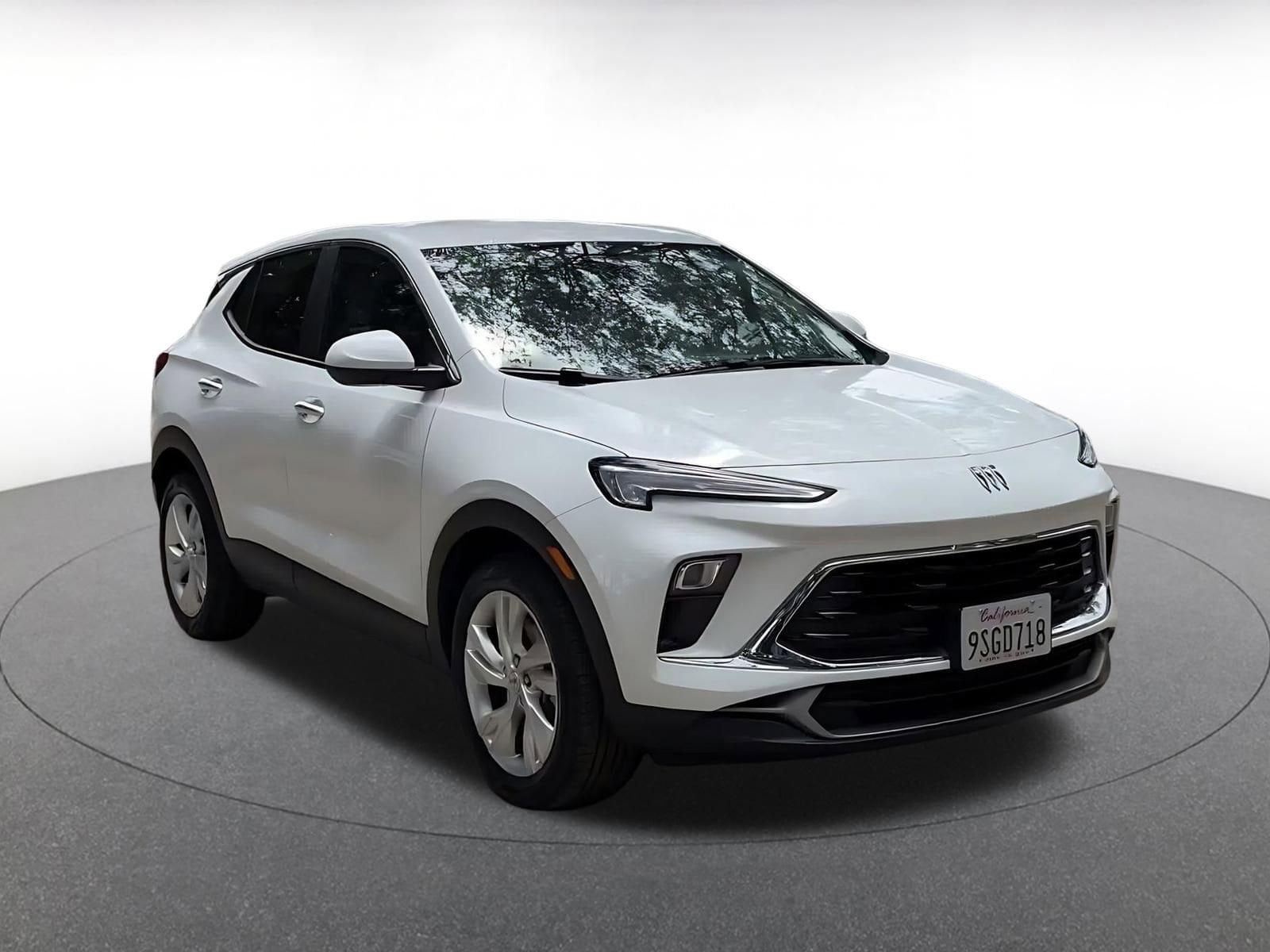 Thumbnail: 2025 Buick Encore GX - 3