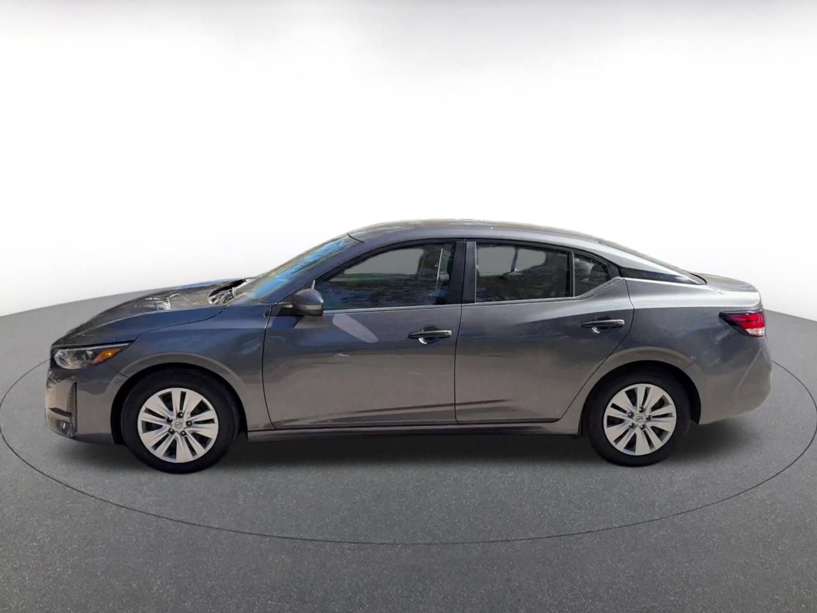 Thumbnail: 2025 Nissan Sentra - 9