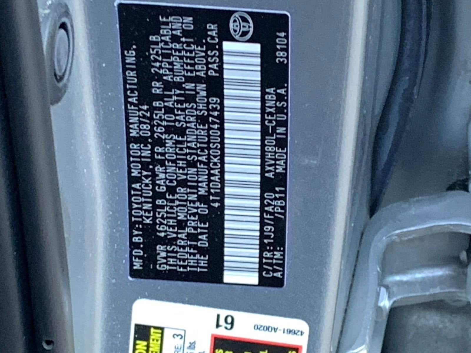 Thumbnail: 2025 Toyota Camry - 10