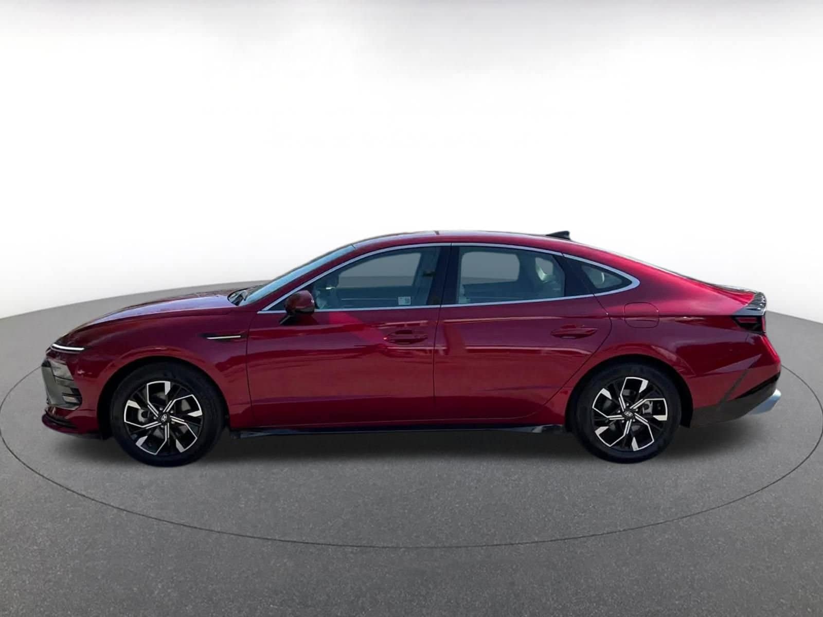 Thumbnail: 2025 Hyundai Sonata - 9