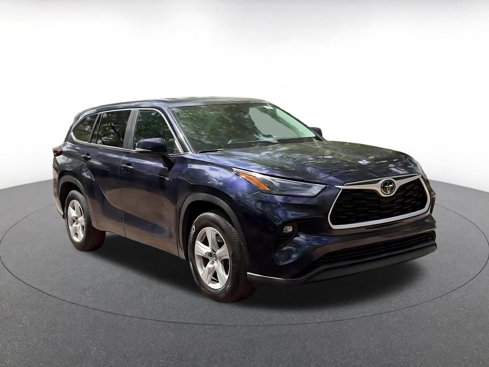 Thumbnail: 2025 Toyota Highlander - 3