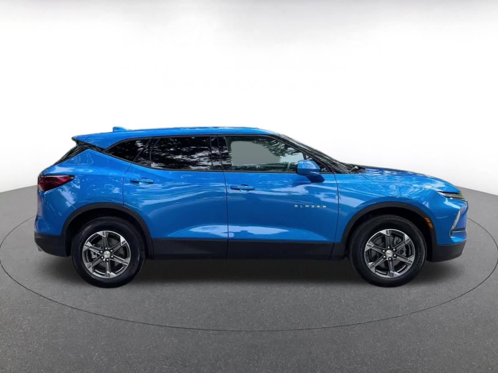 Thumbnail: 2025 Chevrolet Blazer - 16