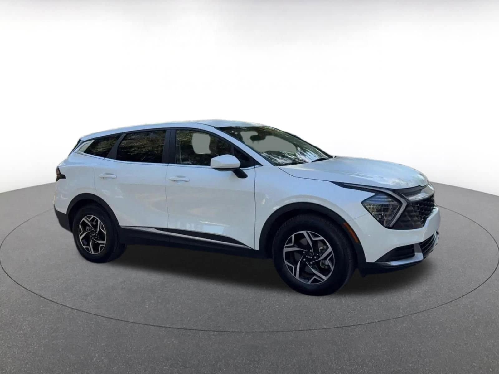 Thumbnail: 2025 Kia Sportage - 2