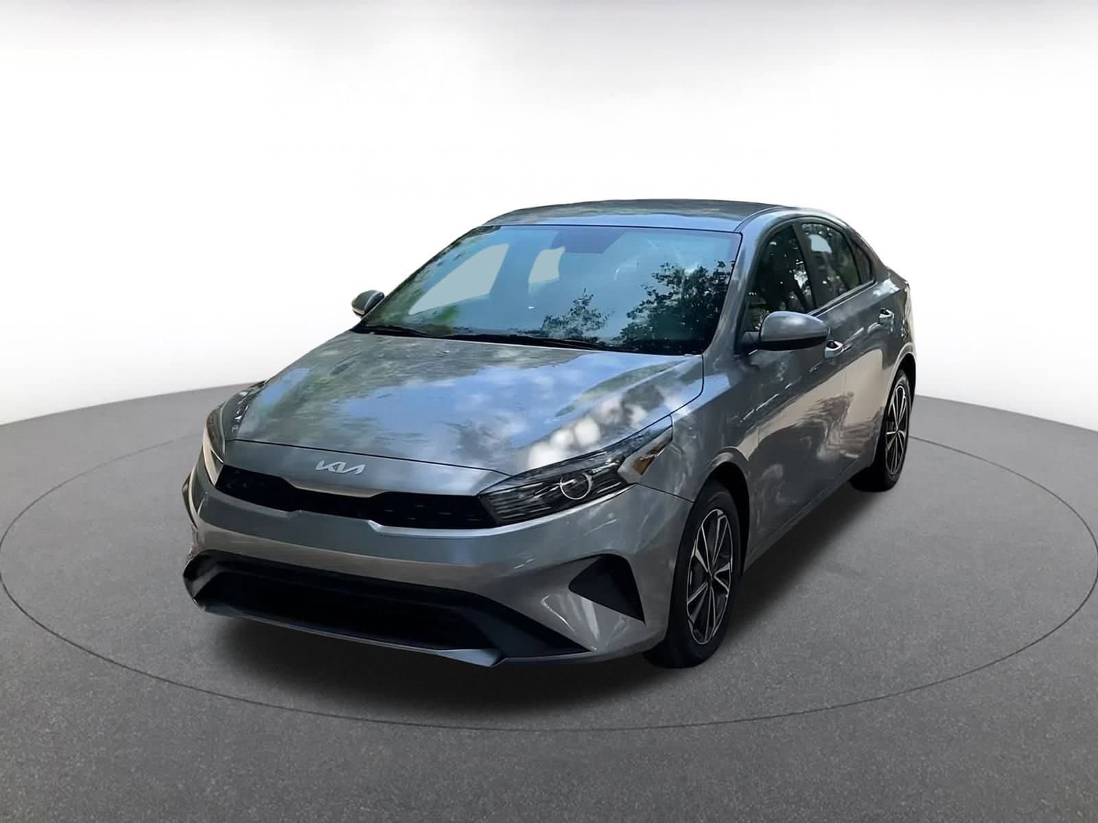 Thumbnail: 2024 Kia Forte - 7