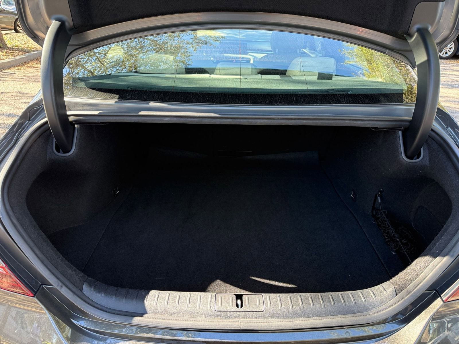 Thumbnail: 2025 Genesis G70 - 24