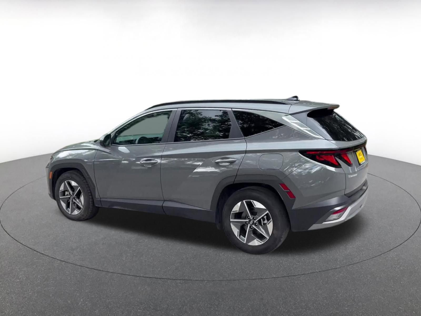 Thumbnail: 2025 Hyundai Tucson - 10