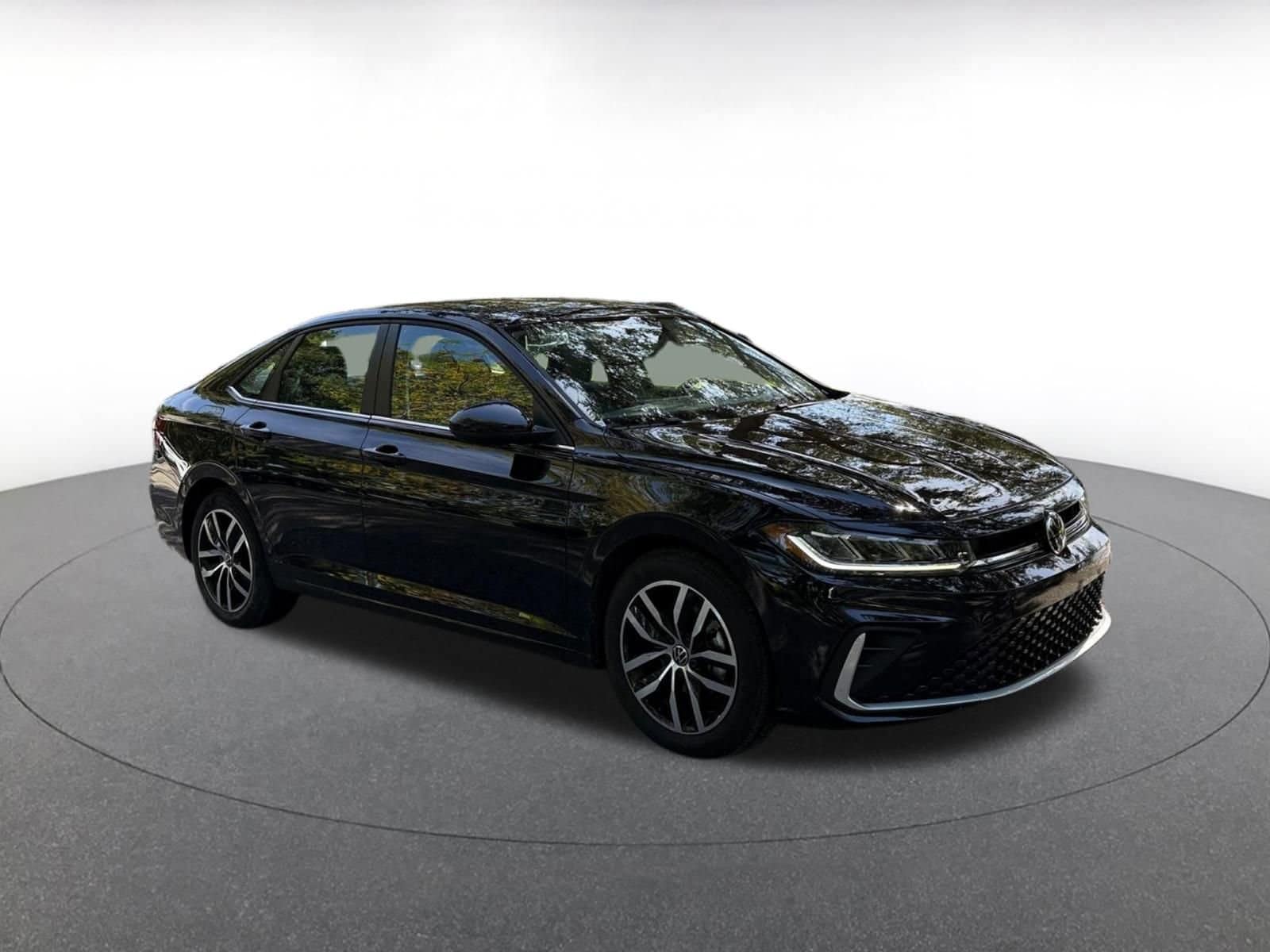 Thumbnail: 2025 Volkswagen Jetta - 1