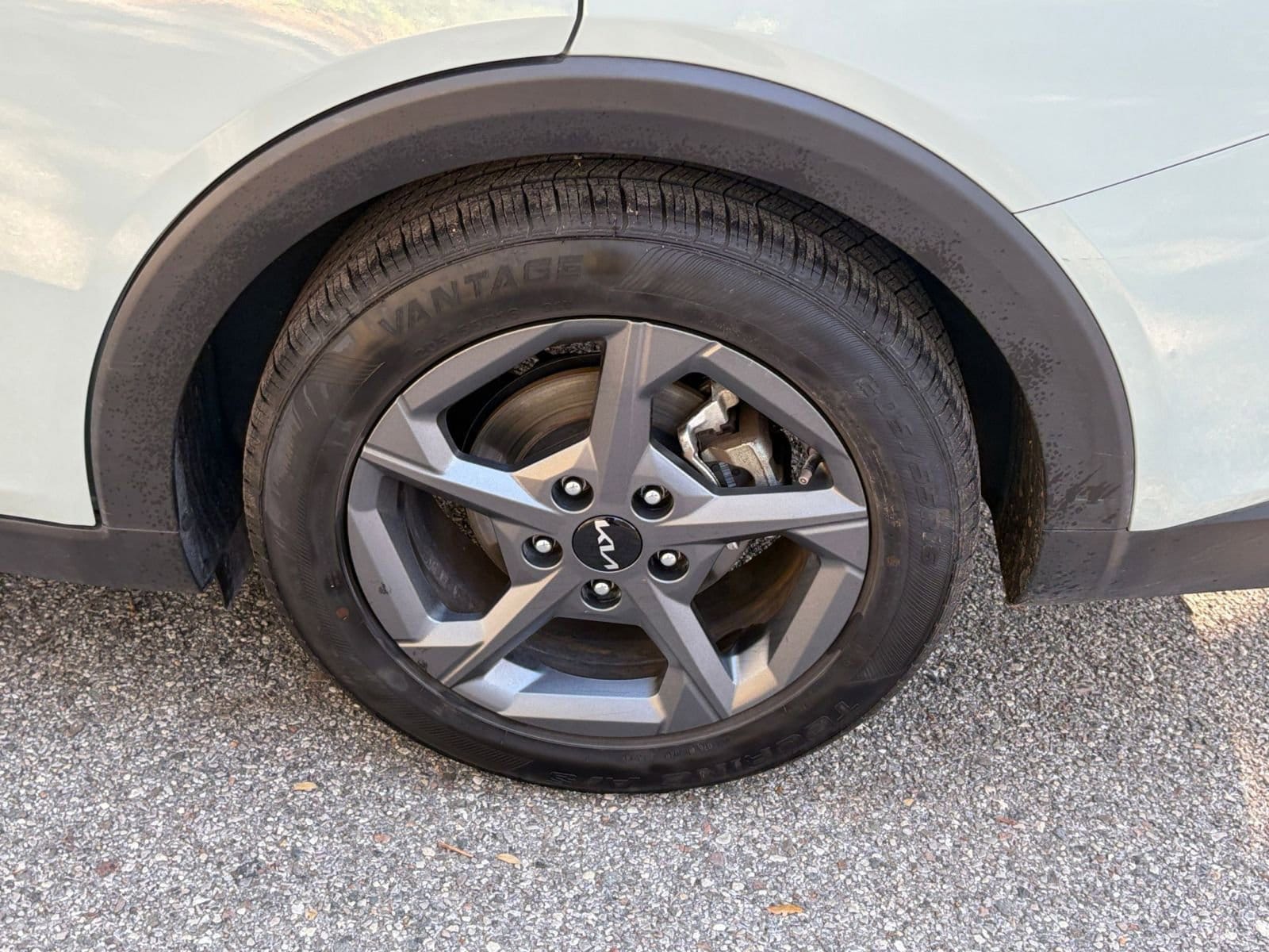 Thumbnail: 2025 Kia K4 - 25