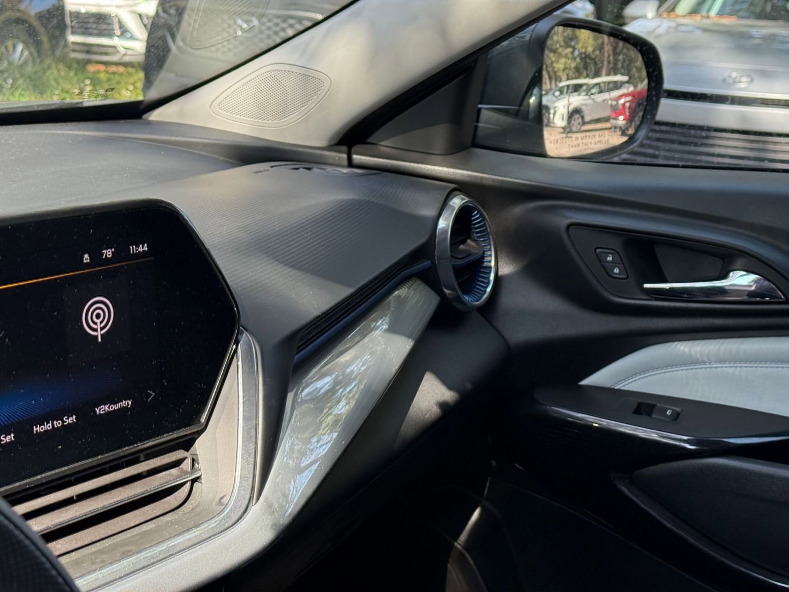 Thumbnail: 2025 Chevrolet Trax - 29