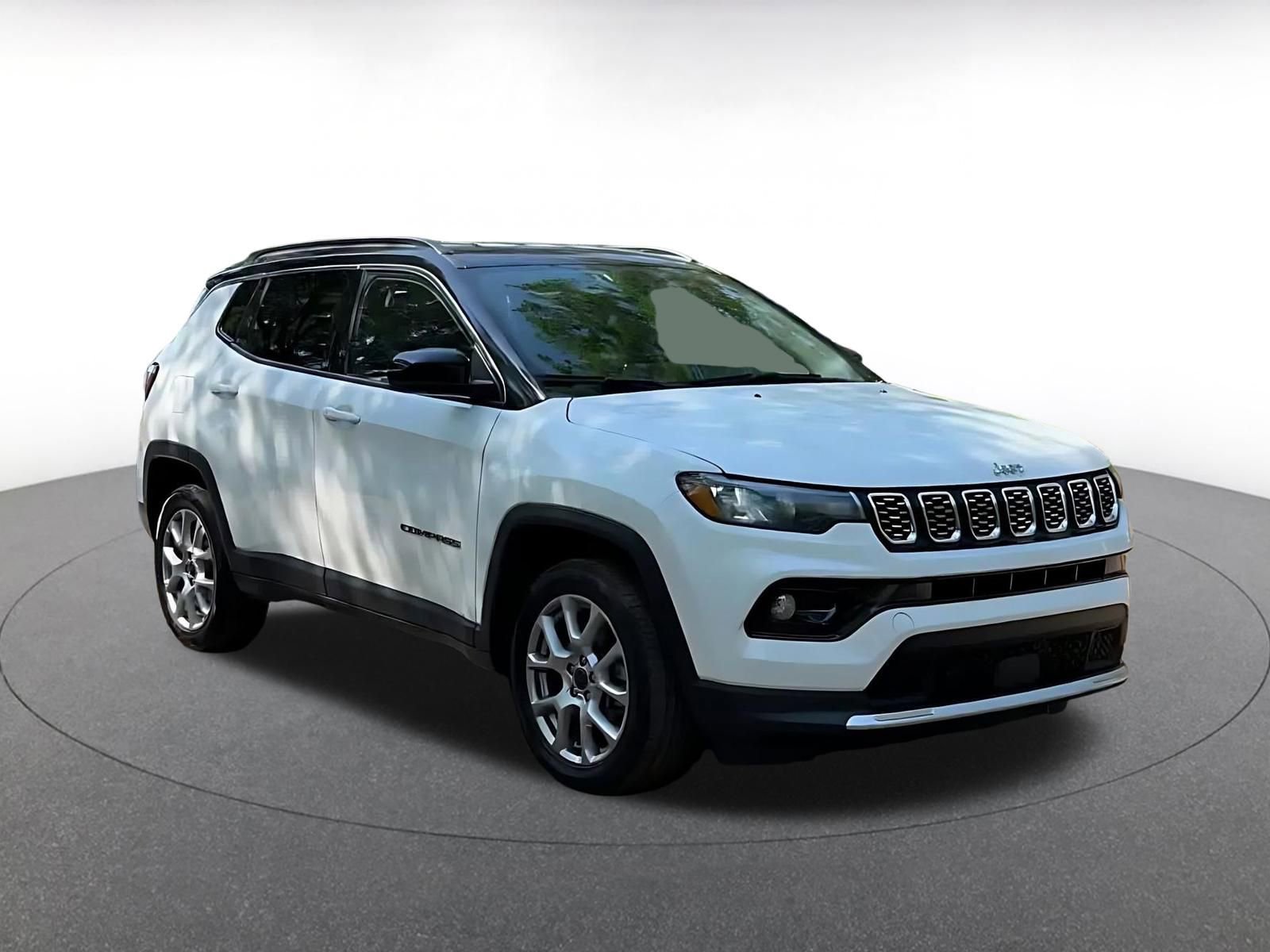 Thumbnail: 2025 Jeep Compass - 3