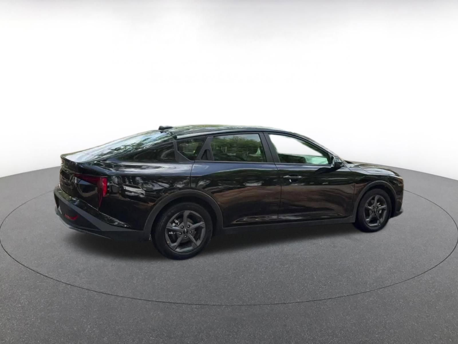 Thumbnail: 2025 Kia K4 - 14