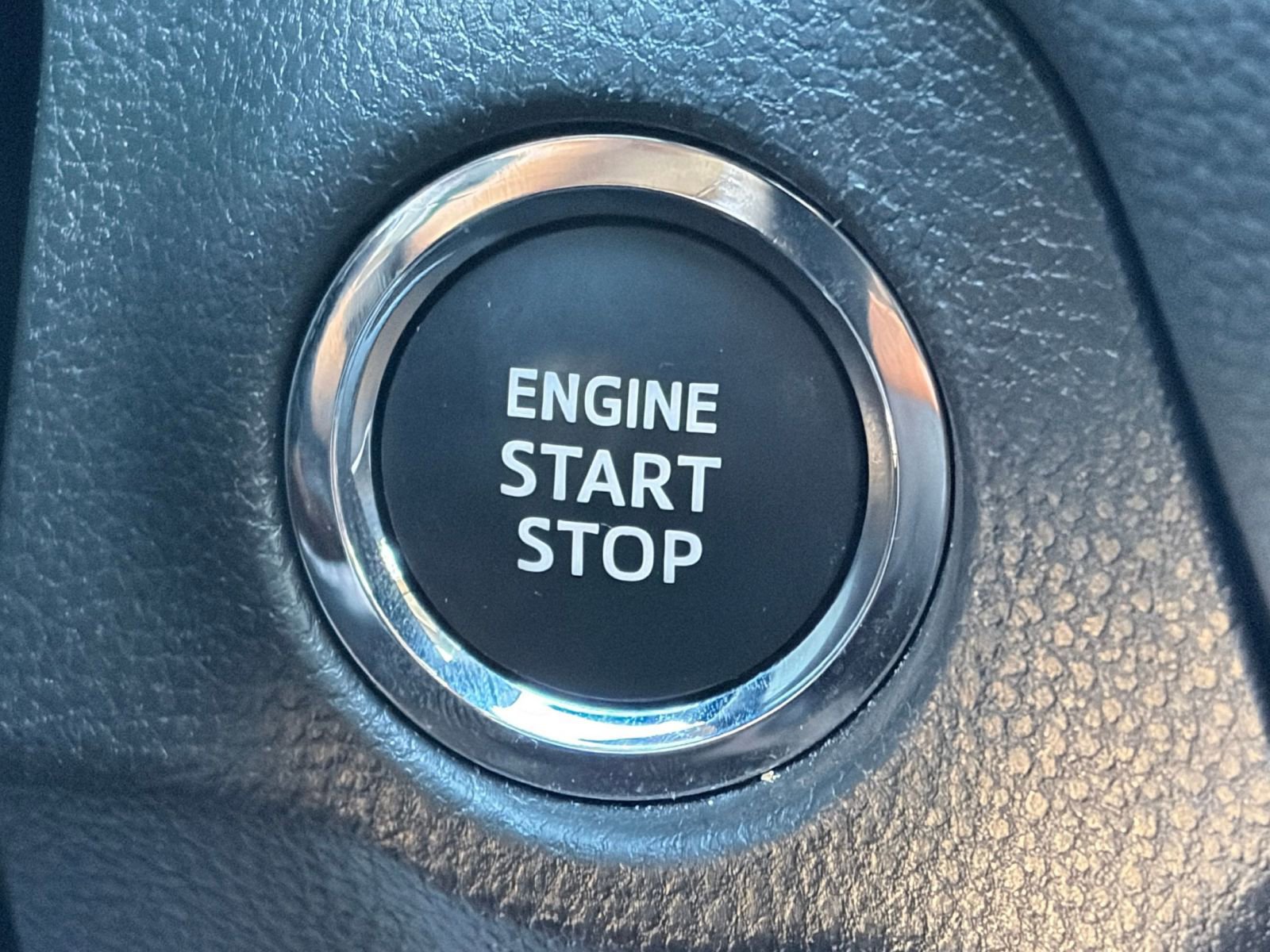 Thumbnail: 2025 Toyota RAV4 - 18