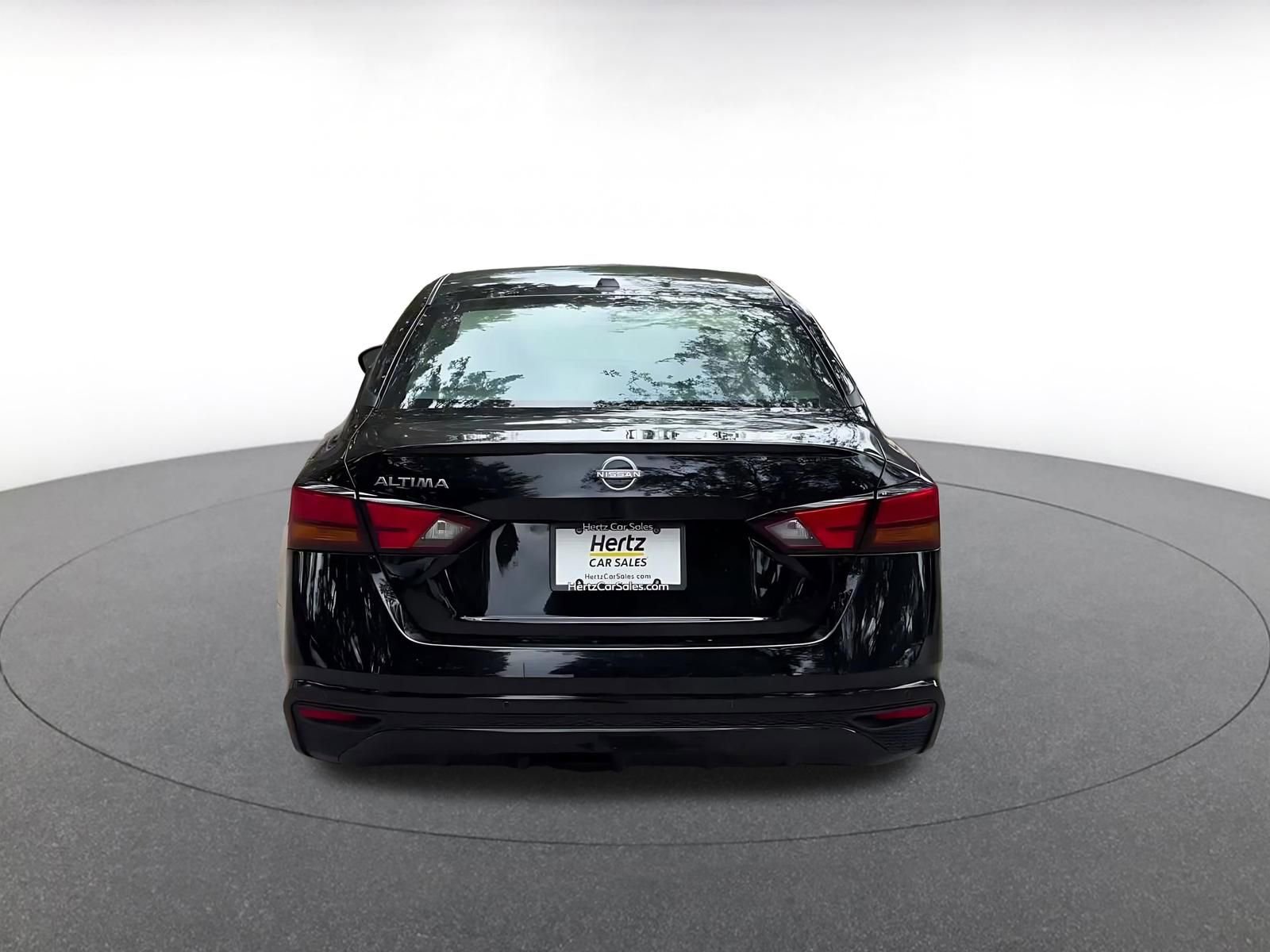 Thumbnail: 2025 Nissan Altima - 12