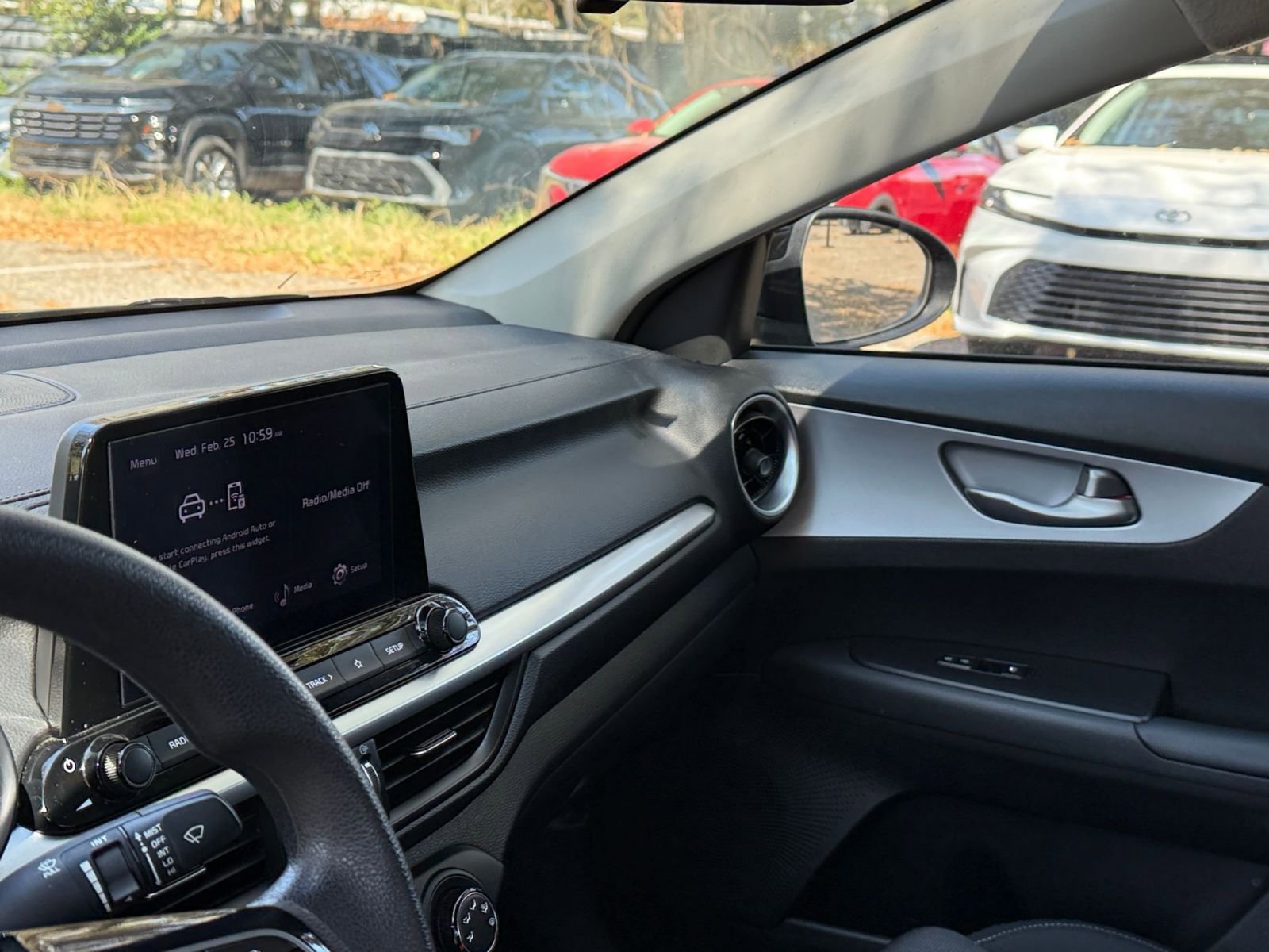 Thumbnail: 2024 Kia Forte - 30