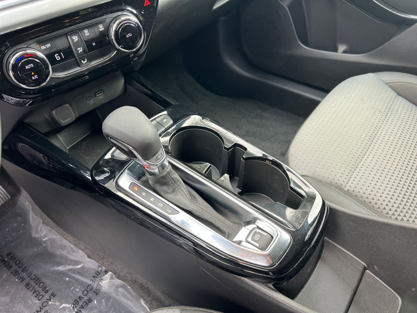 Thumbnail: 2025 Chevrolet Trax - 35