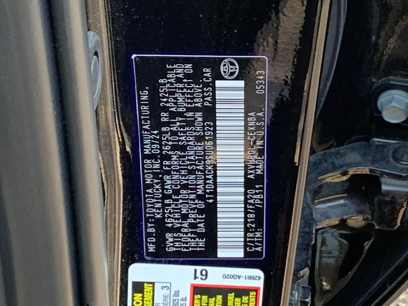 Thumbnail: 2025 Toyota Camry - 10