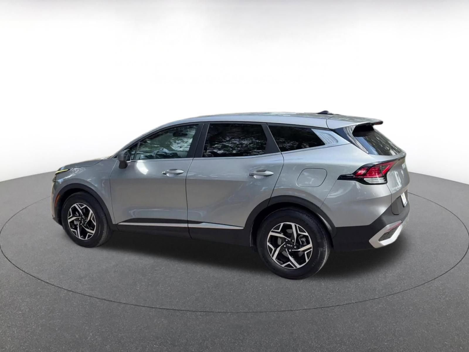 Thumbnail: 2025 Kia Sportage - 10
