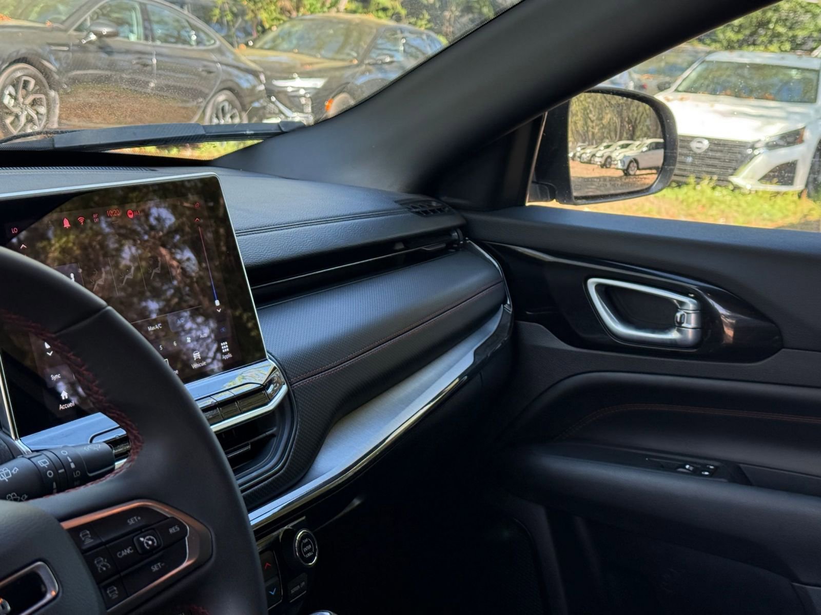 Thumbnail: 2025 Jeep Compass - 31