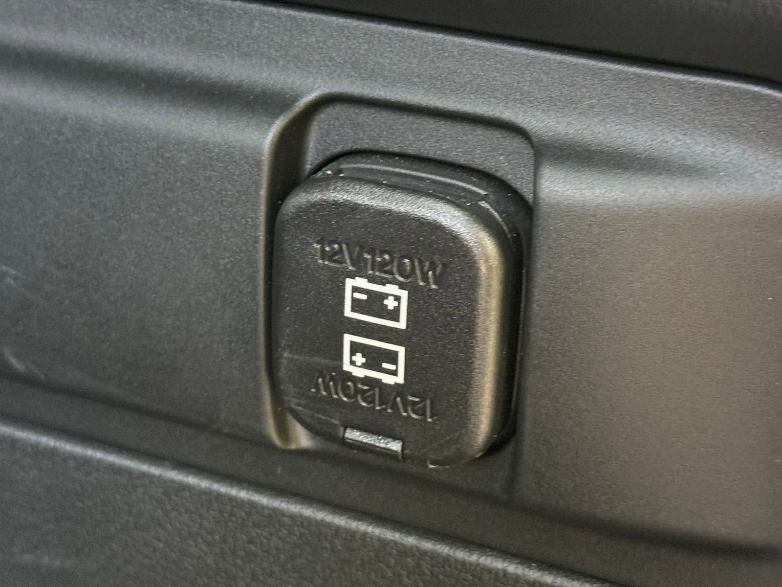 Thumbnail: 2025 Mazda CX-70 - 17