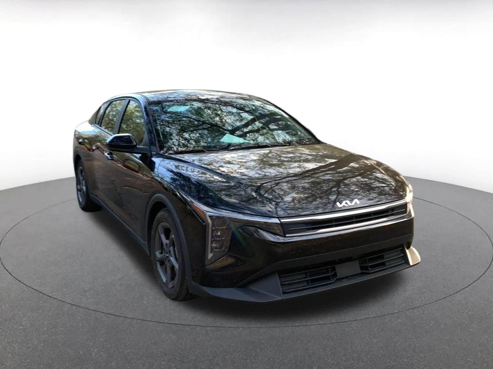 Thumbnail: 2025 Kia K4 - 1