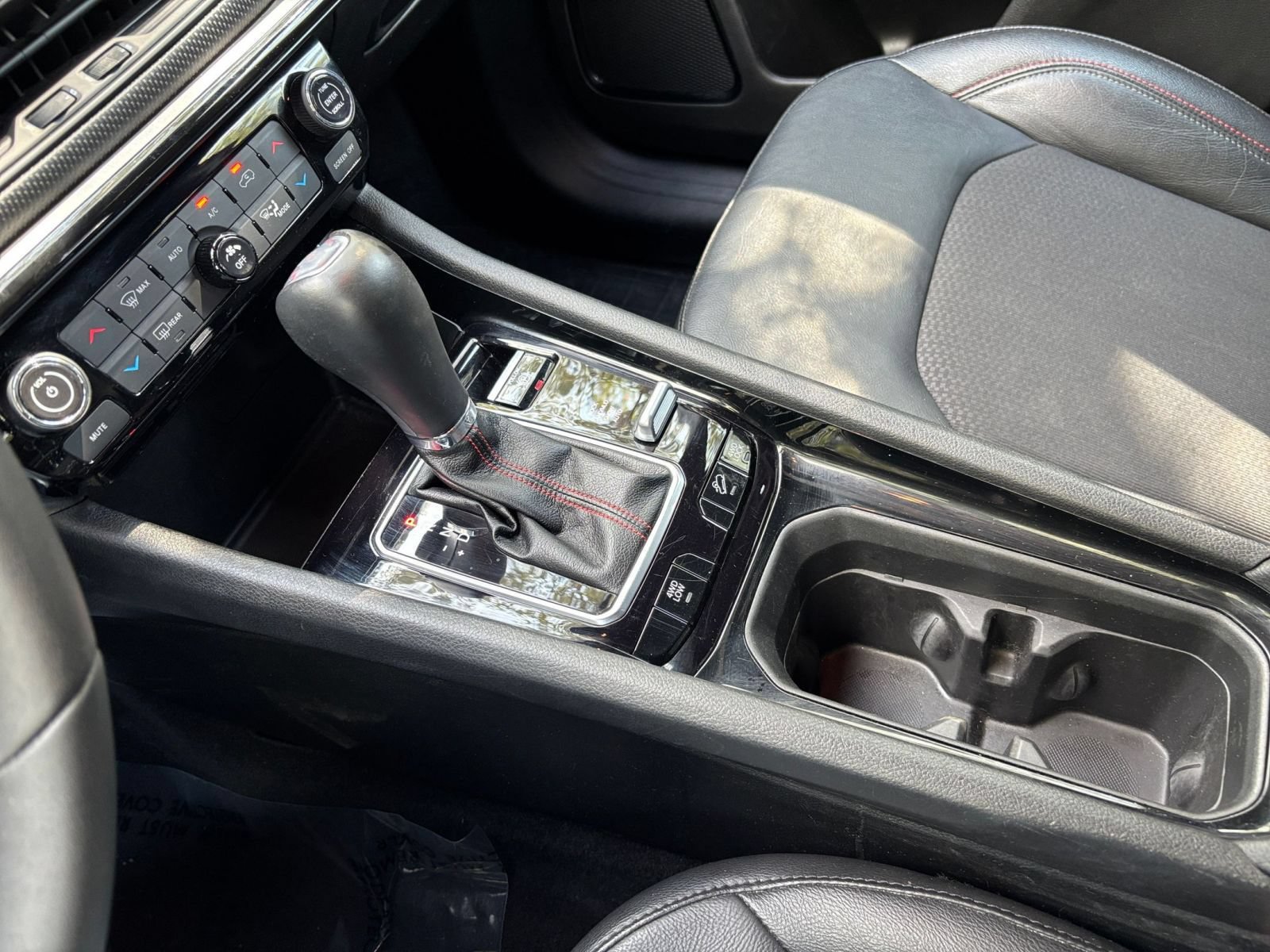 Thumbnail: 2025 Jeep Compass - 35
