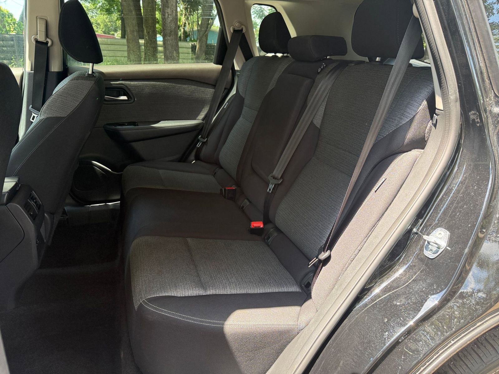 2023 Nissan Rogue SV 33