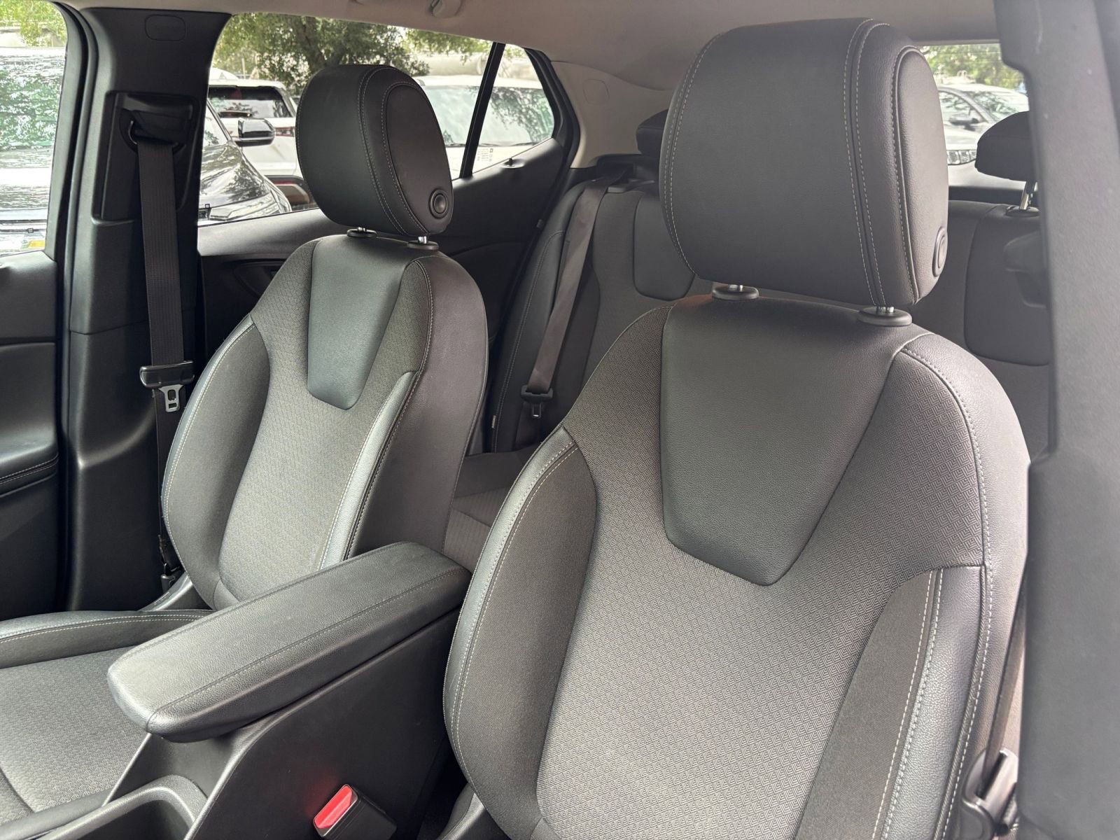 Thumbnail: 2025 Buick Encore GX - 35