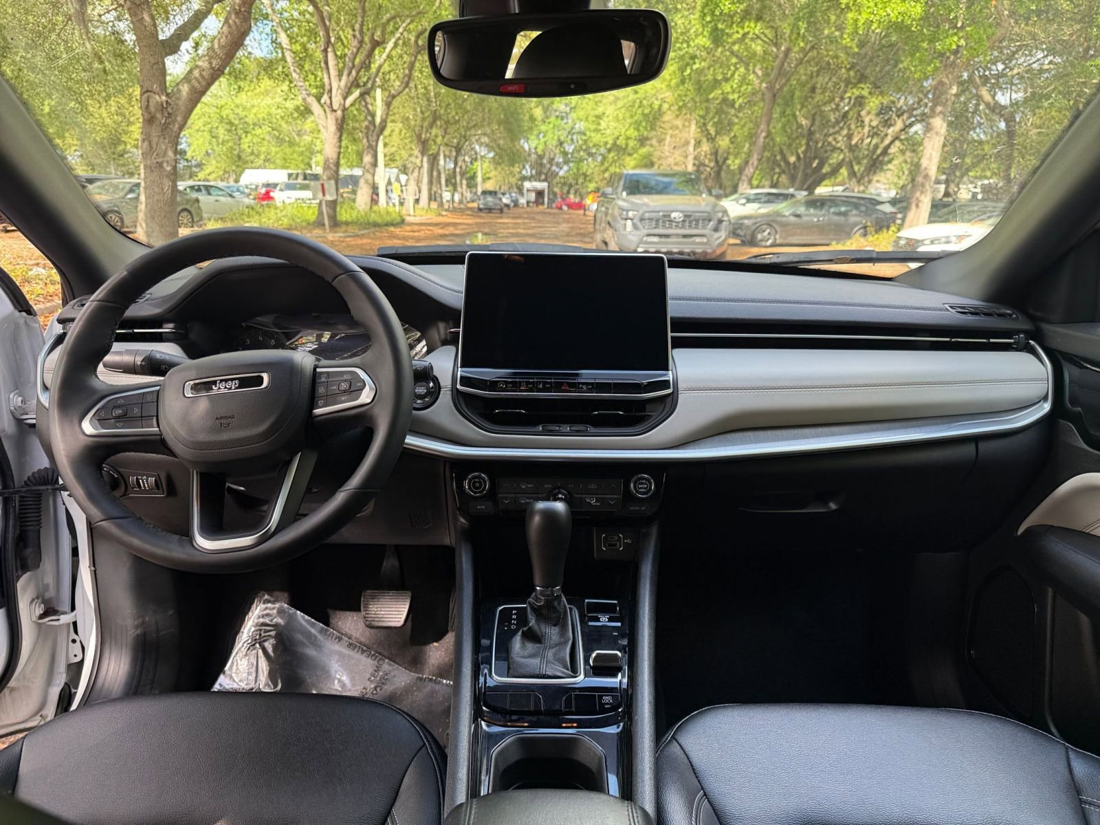 Thumbnail: 2025 Jeep Compass - 29