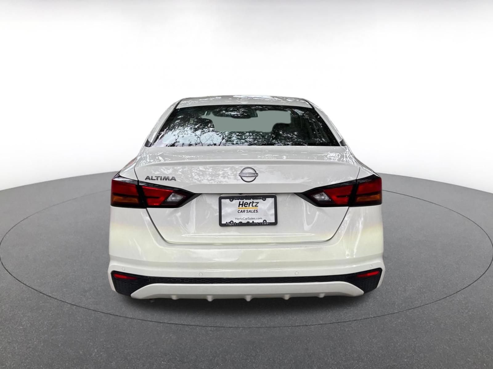Thumbnail: 2025 Nissan Altima - 9