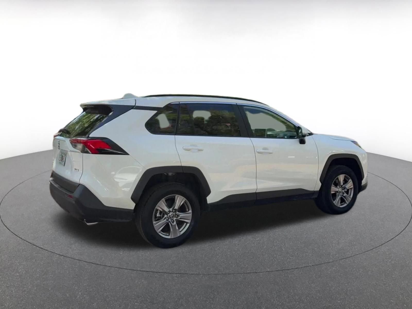 Thumbnail: 2025 Toyota RAV4 - 15