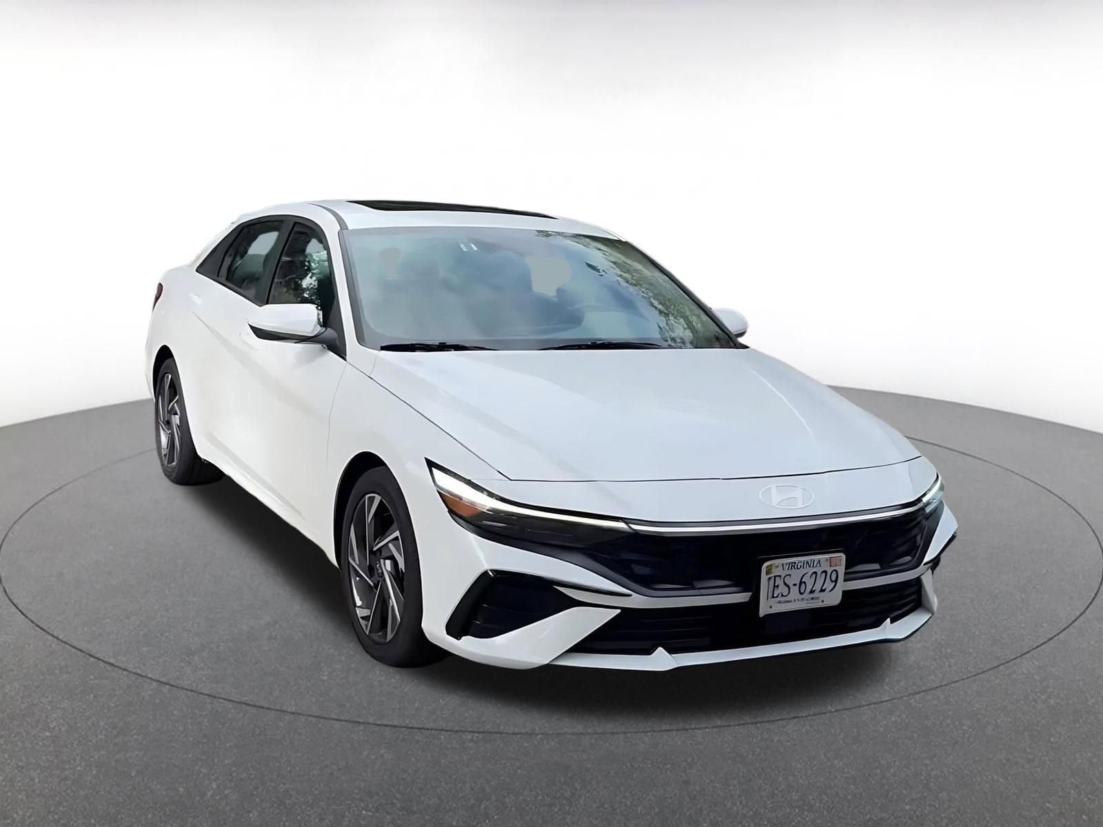 Thumbnail: 2025 Hyundai Elantra - 3