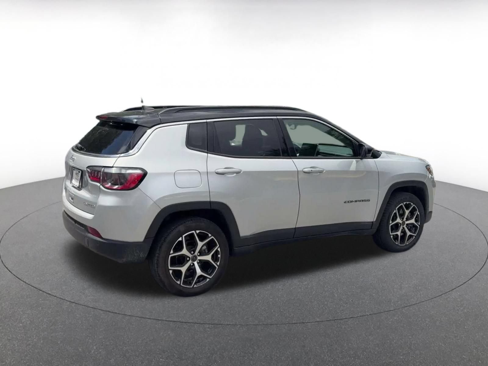 Thumbnail: 2025 Jeep Compass - 14