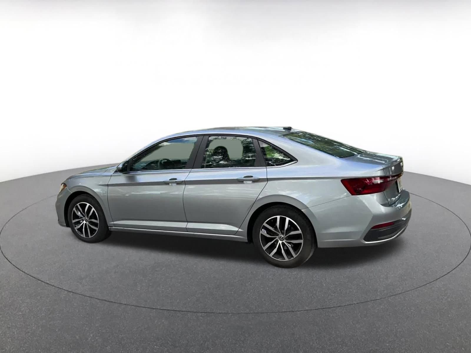 Thumbnail: 2025 Volkswagen Jetta - 10