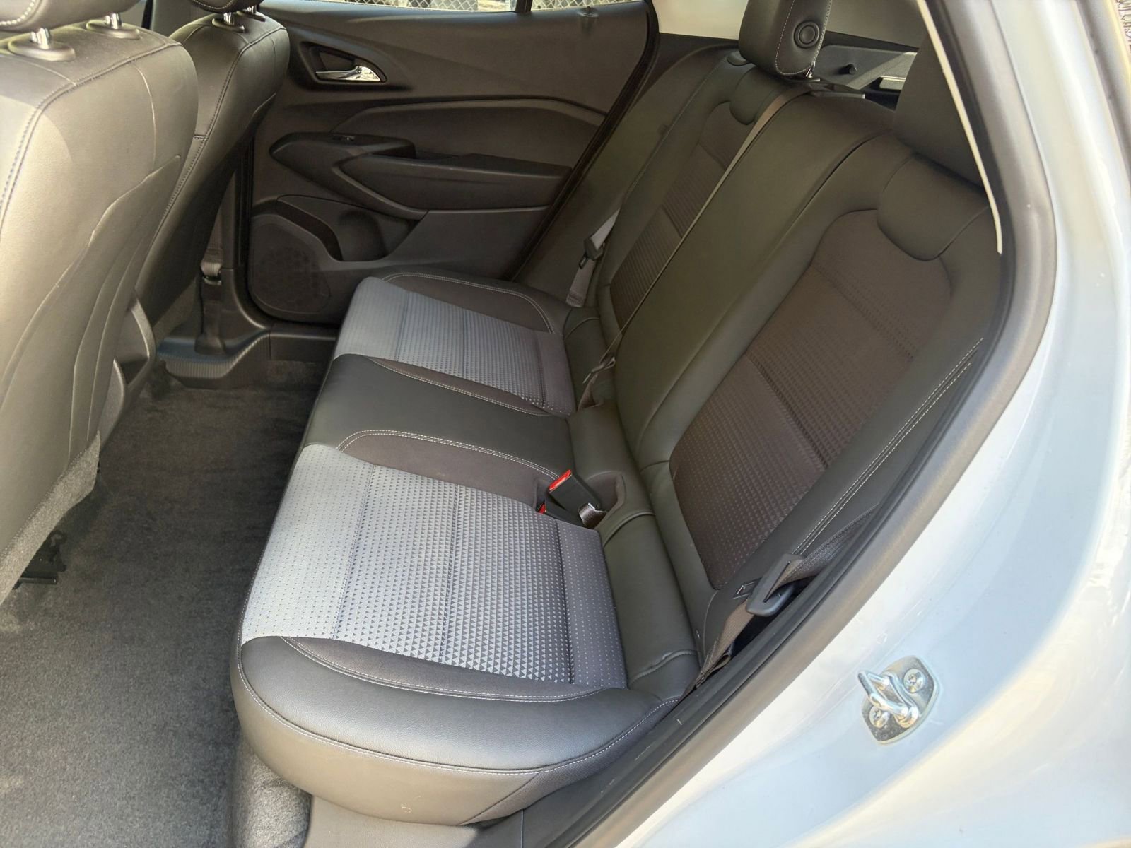 Thumbnail: 2025 Chevrolet Trax - 31