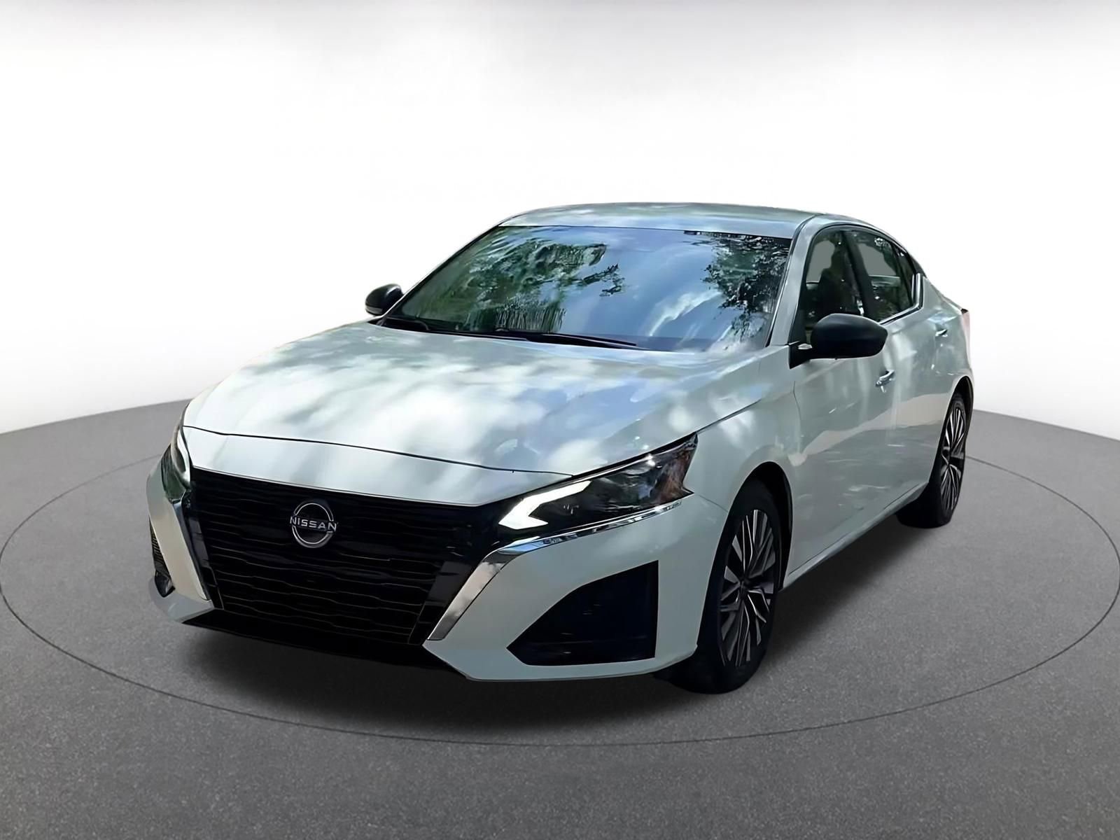 Thumbnail: 2025 Nissan Altima - 7