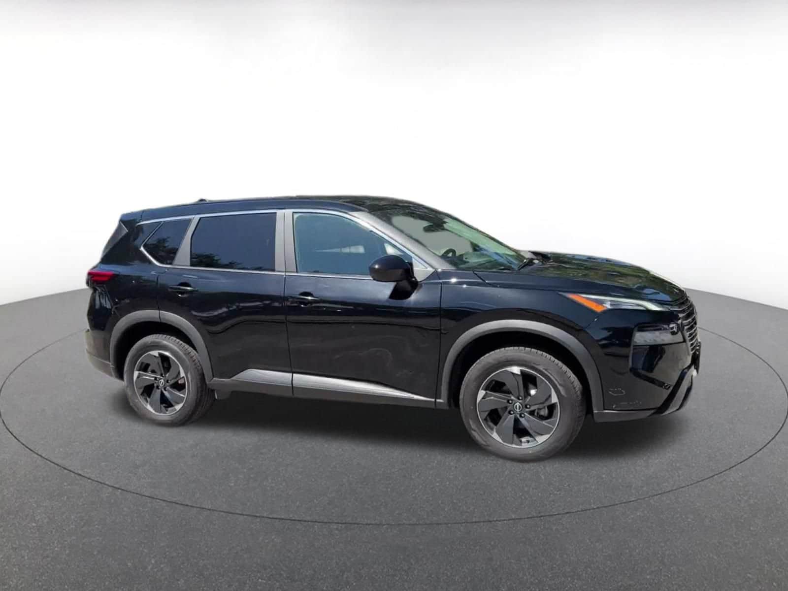 Thumbnail: 2025 Nissan Rogue - 2