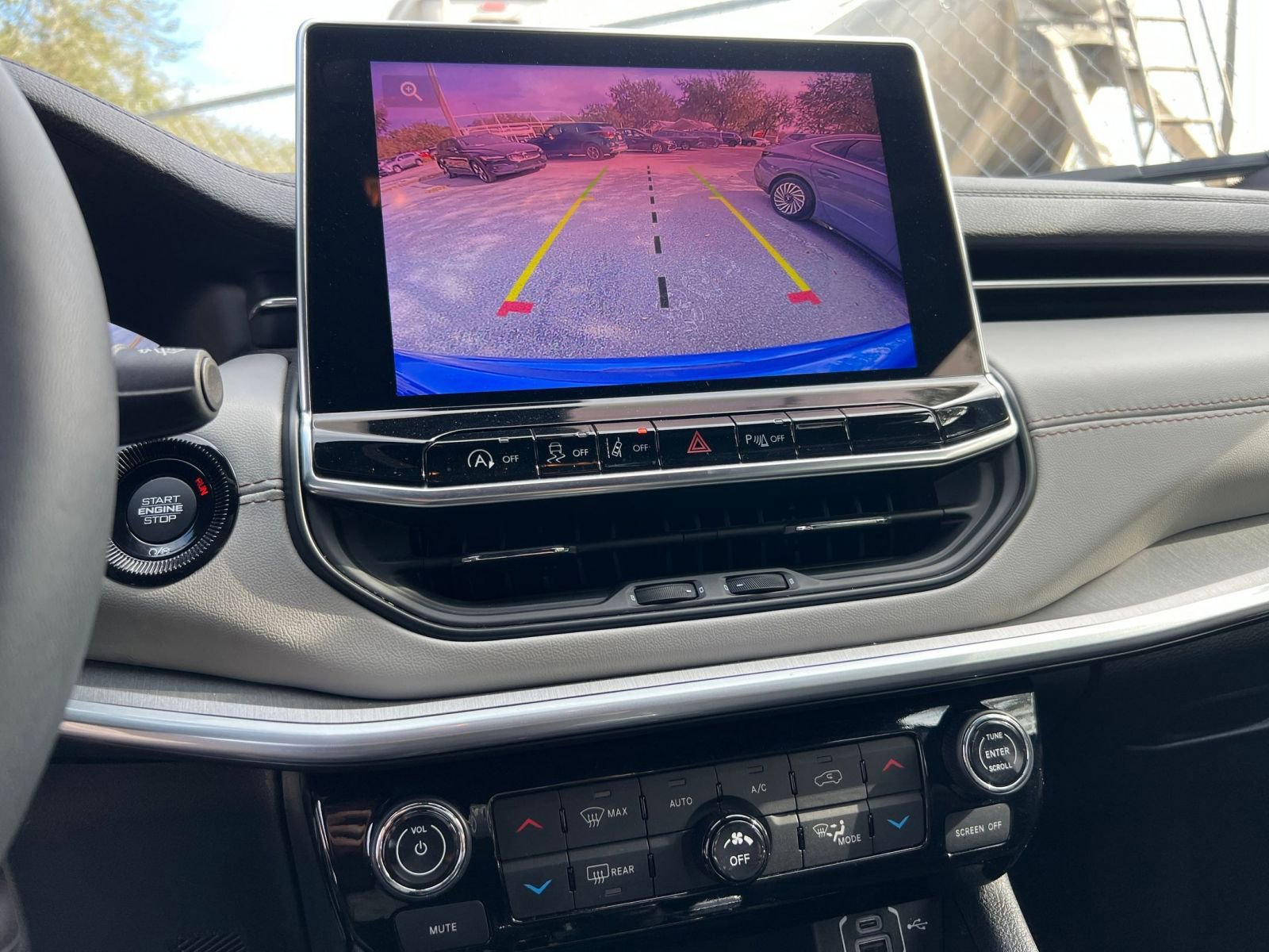 Thumbnail: 2025 Jeep Compass - 17