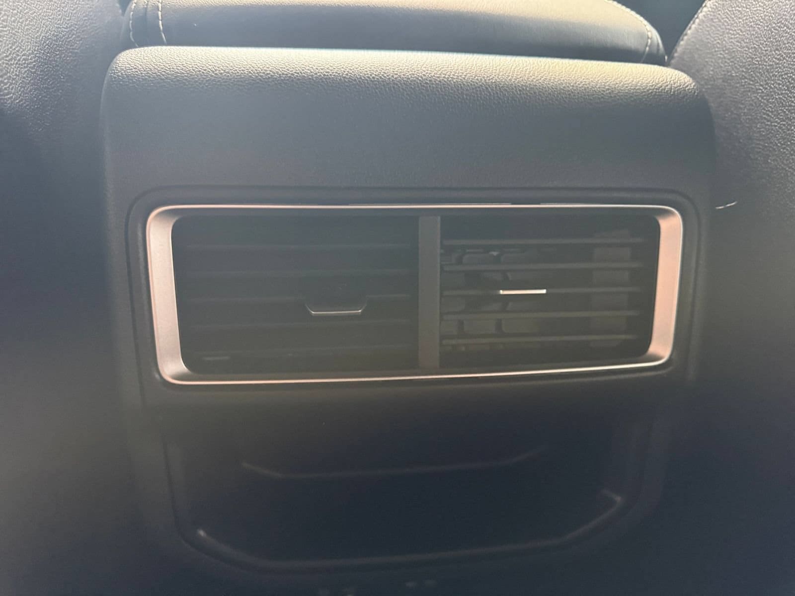 Thumbnail: 2026 Volkswagen Atlas - 20