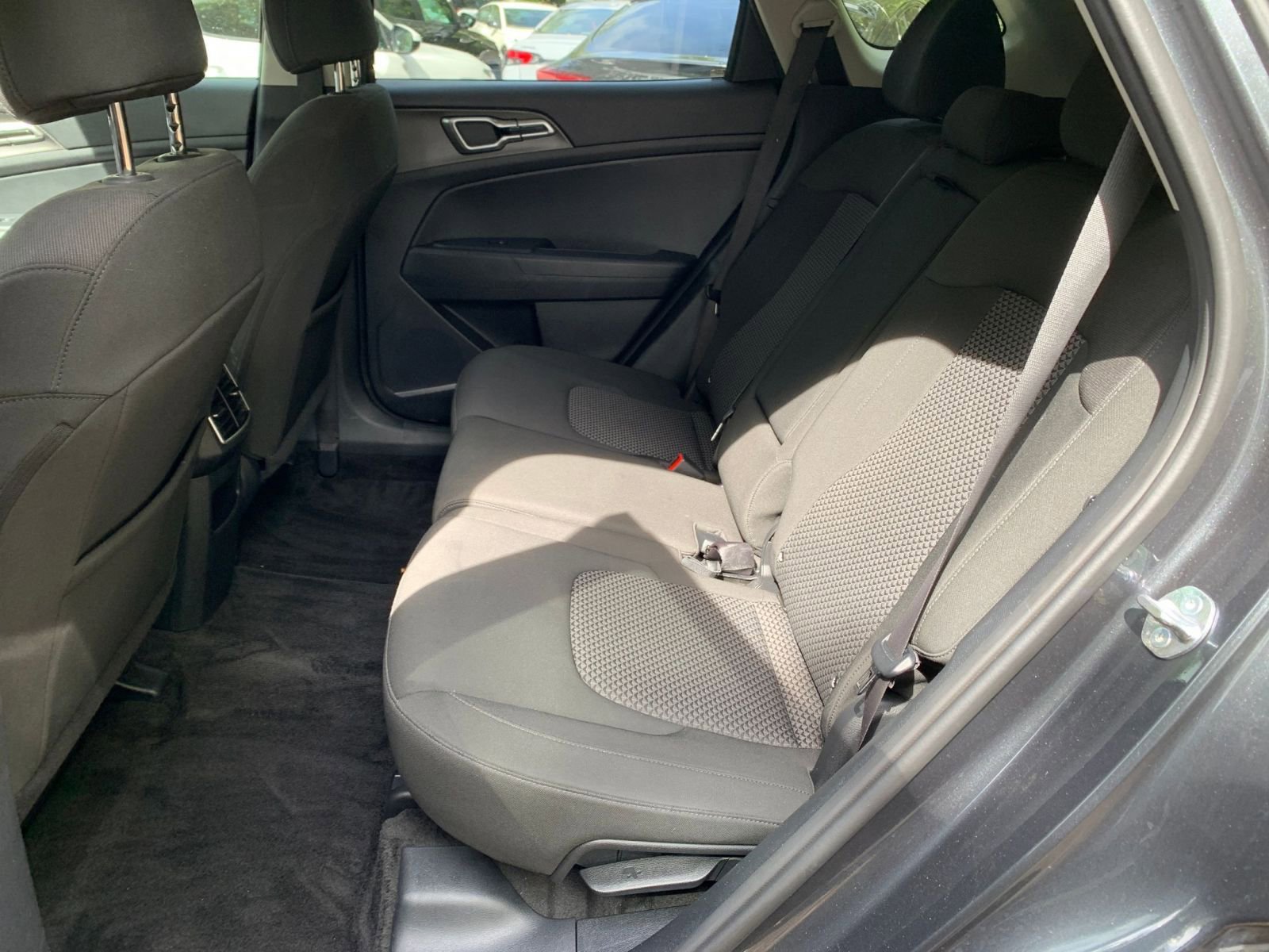 Thumbnail: 2025 Kia Sportage - 34