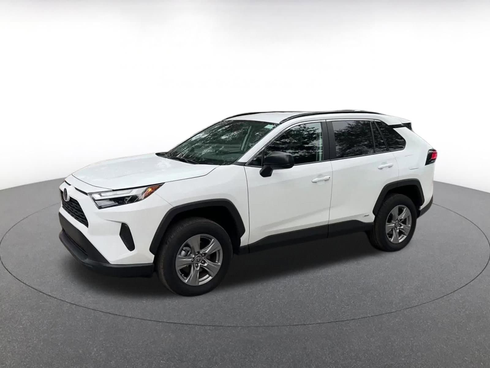 Thumbnail: 2025 Toyota RAV4 - 8