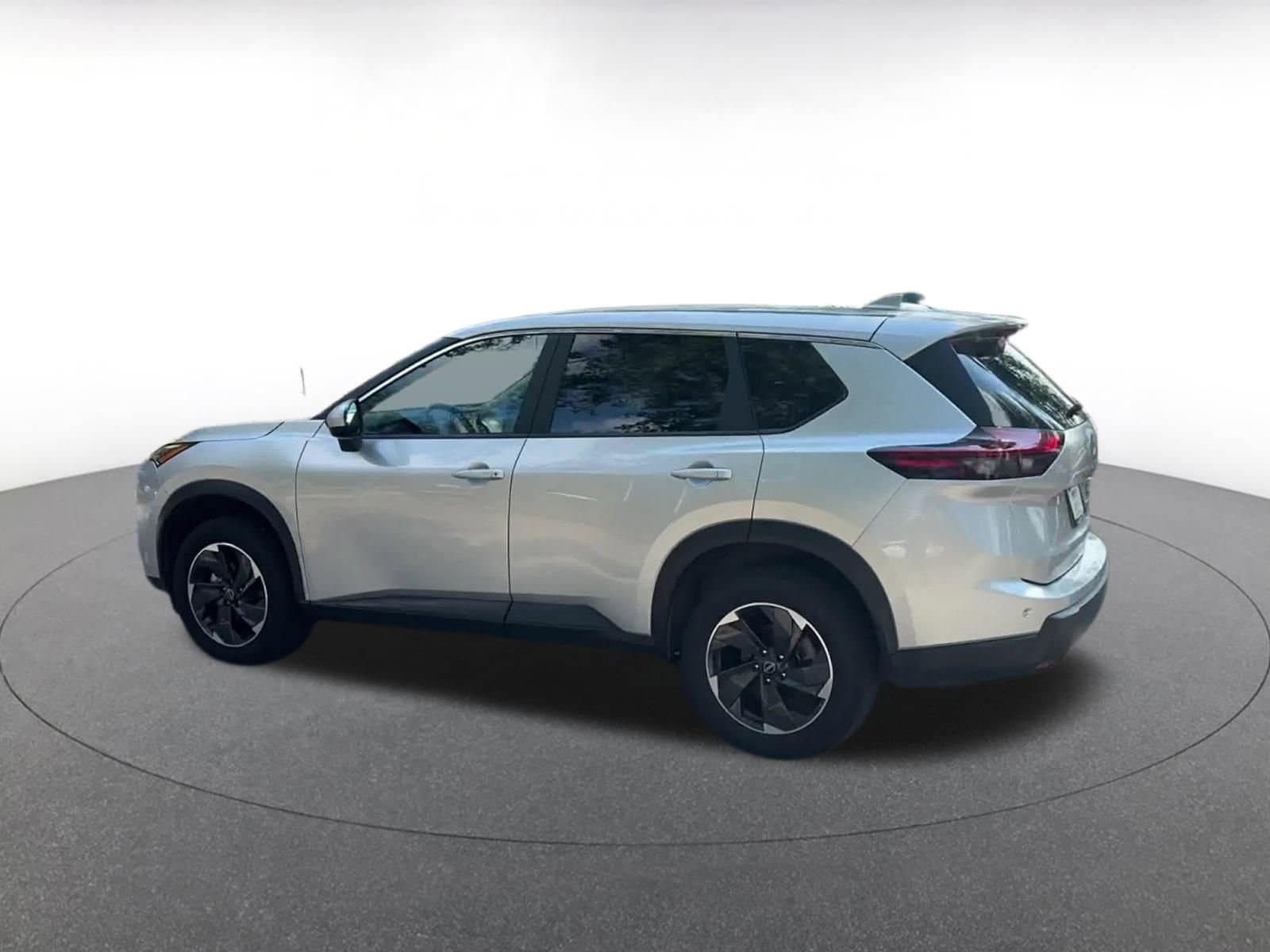 Thumbnail: 2024 Nissan Rogue - 10