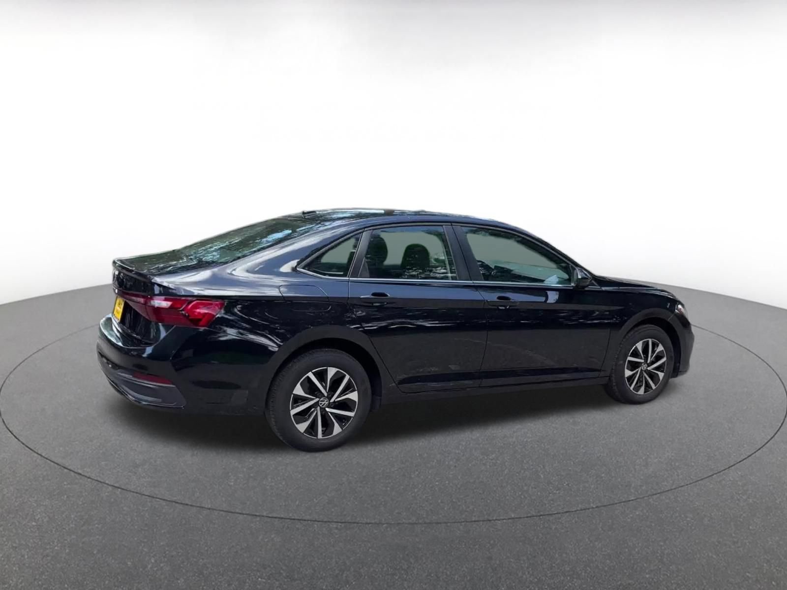 Thumbnail: 2025 Volkswagen Jetta - 14