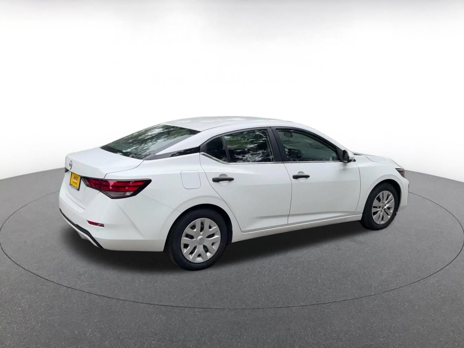 Thumbnail: 2025 Nissan Sentra - 15