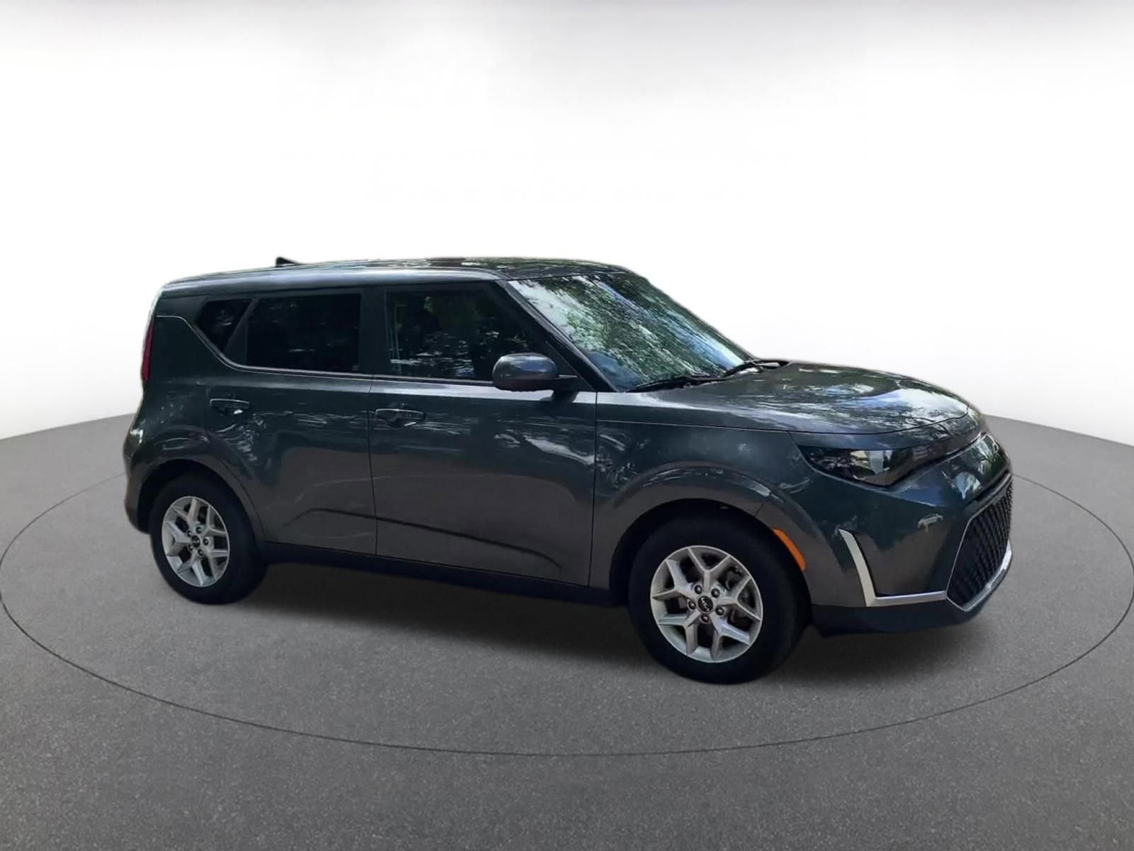 2024 Kia Soul LX 2