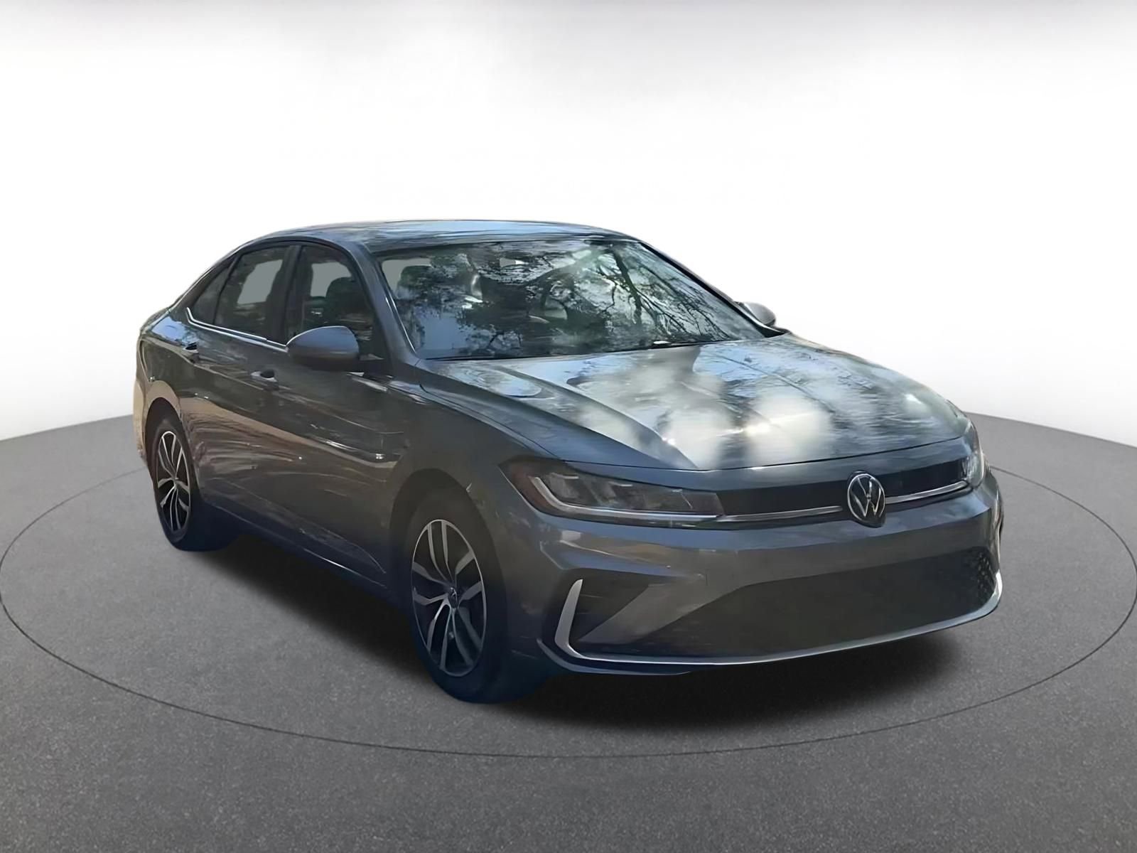 Thumbnail: 2025 Volkswagen Jetta - 3