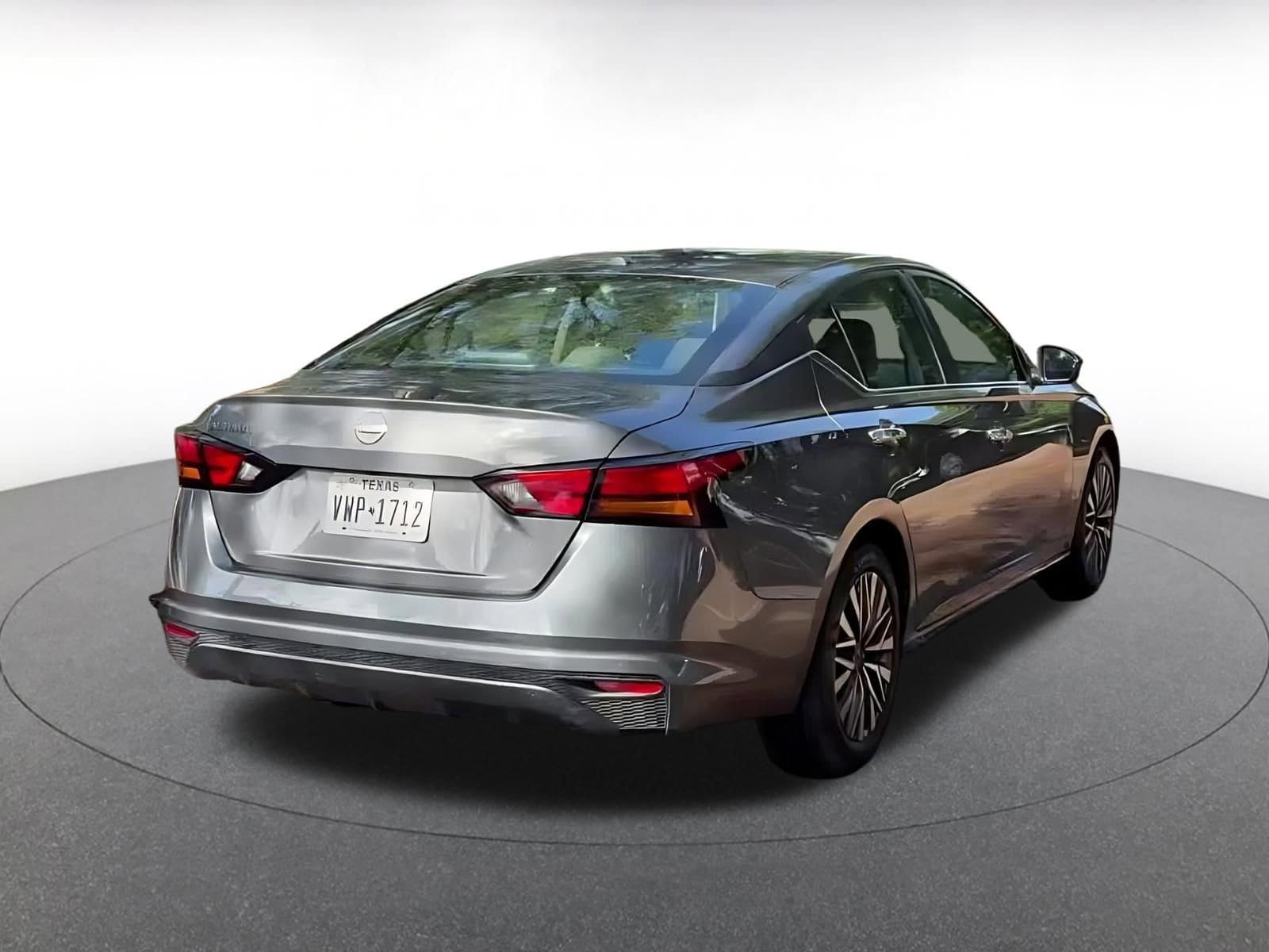 Thumbnail: 2025 Nissan Altima - 14
