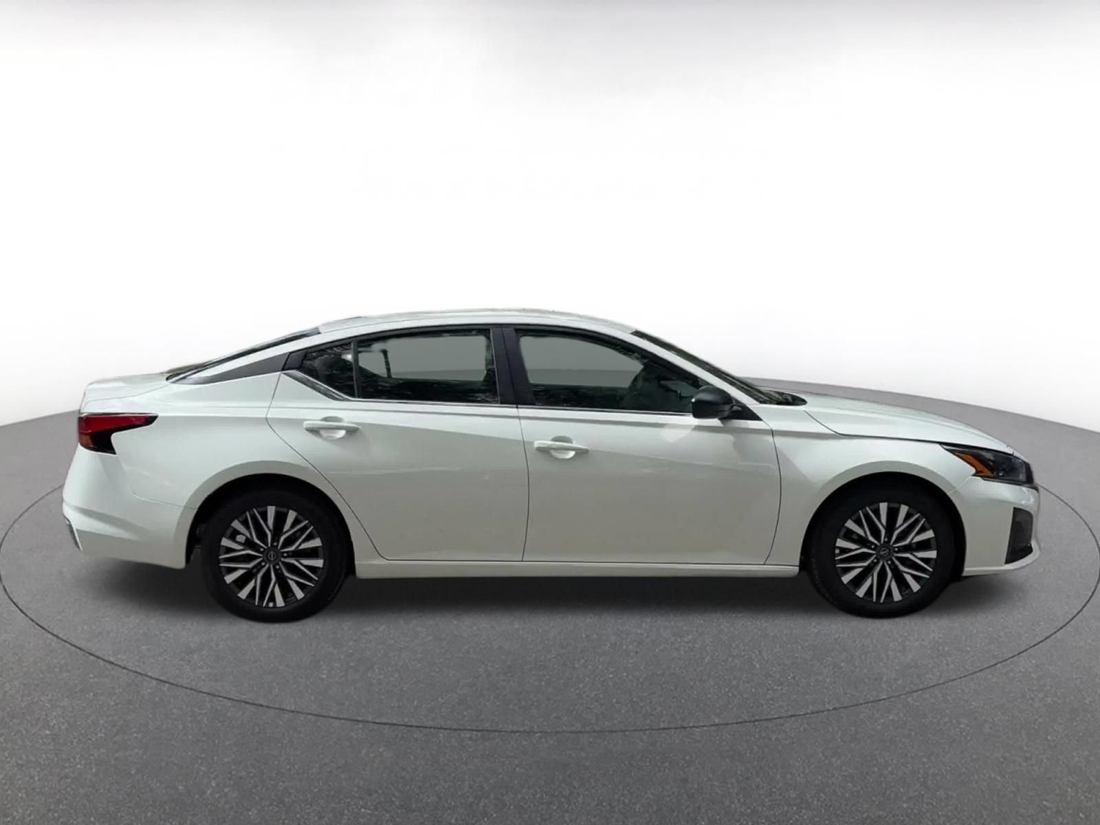 Thumbnail: 2026 Nissan Altima - 13