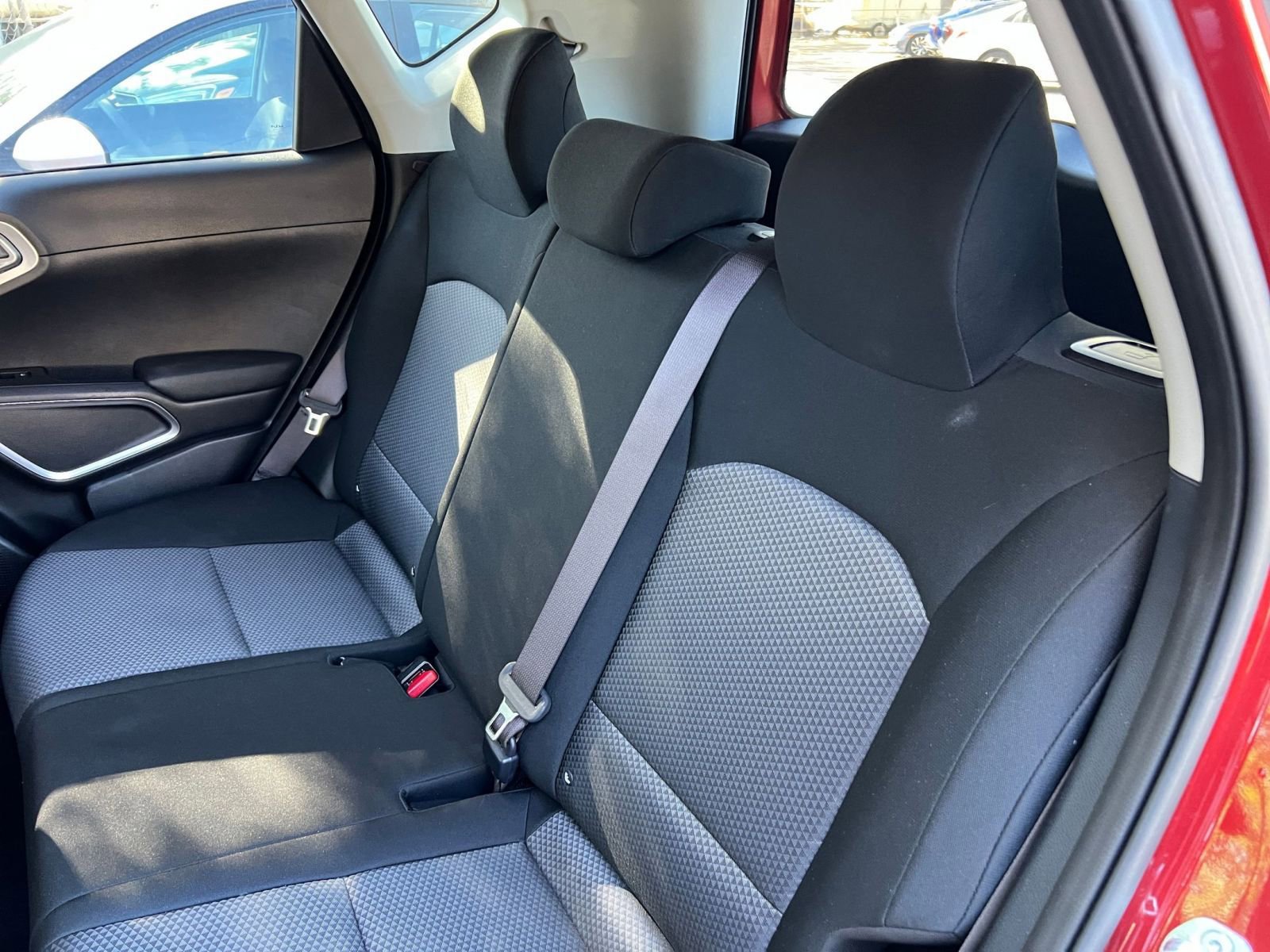 Thumbnail: 2025 Kia Soul - 32