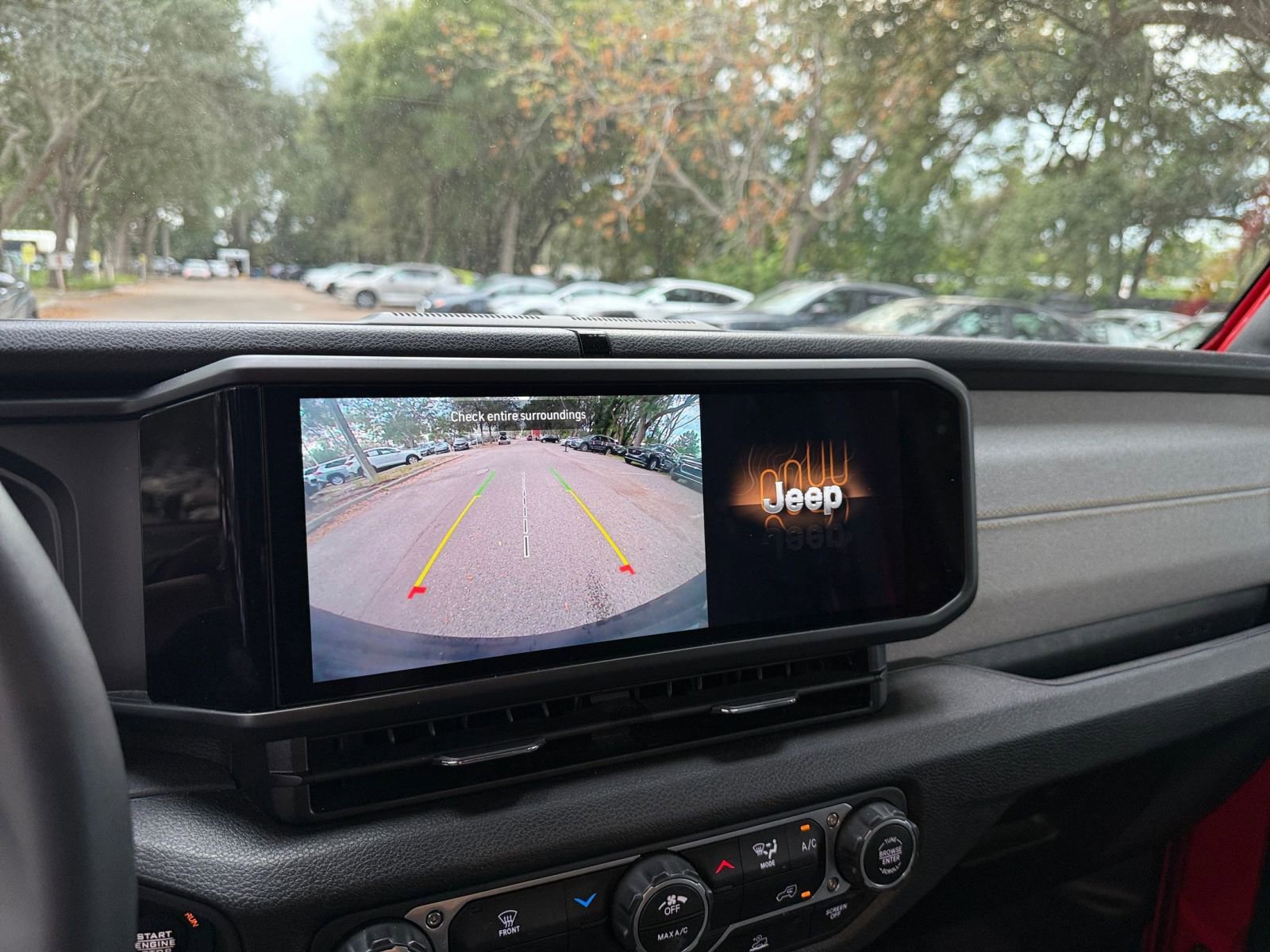 Thumbnail: 2025 Jeep Wrangler - 17